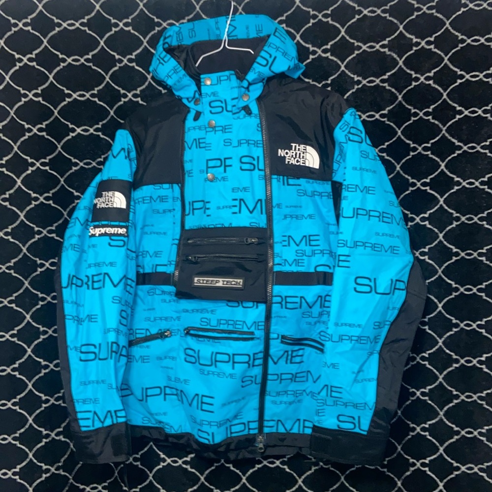 The NorthFace x Supreme SteepTech jacket Men’s Medium